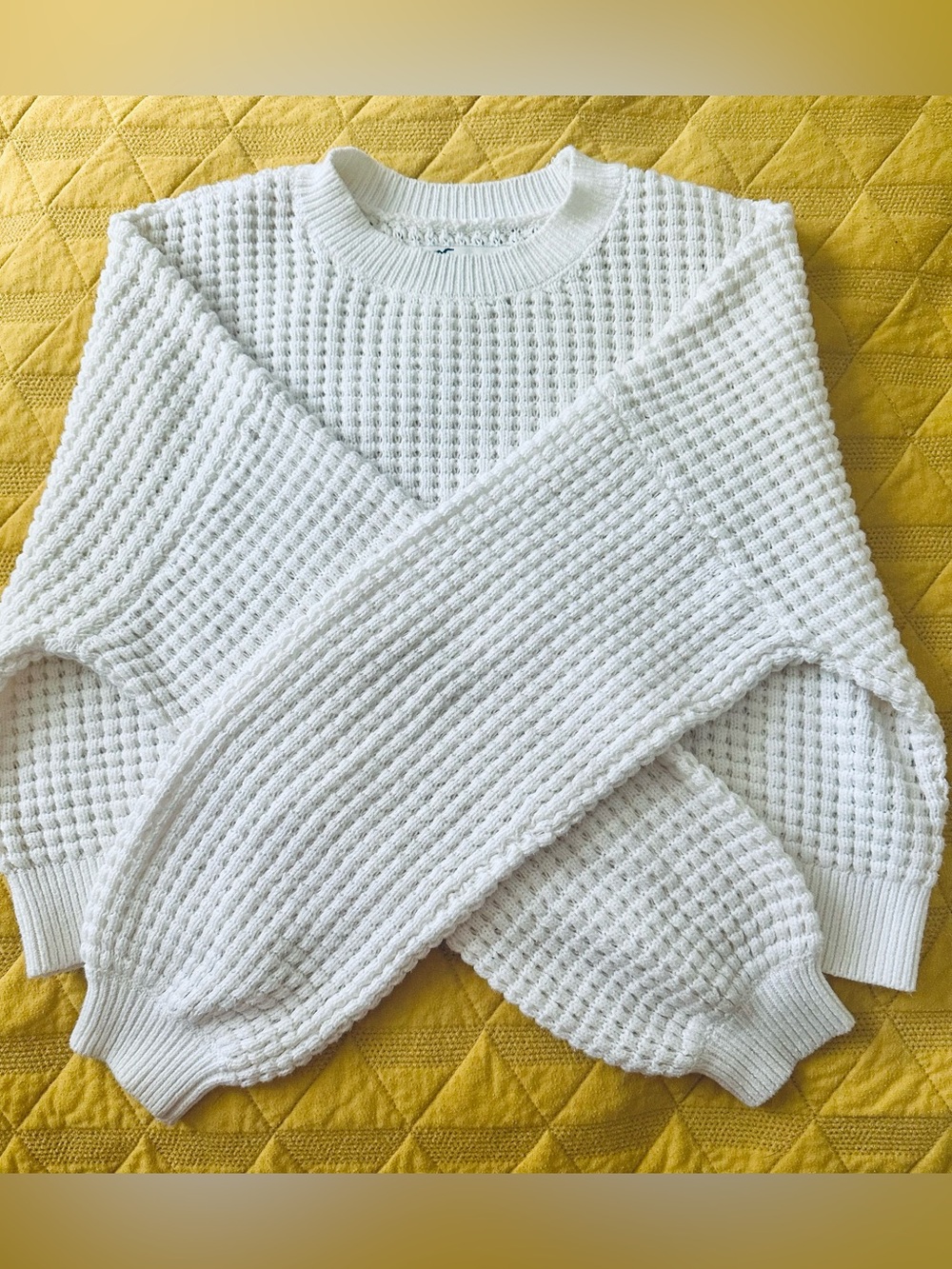 Hollister Cropped Waffle Knit Sweater XS